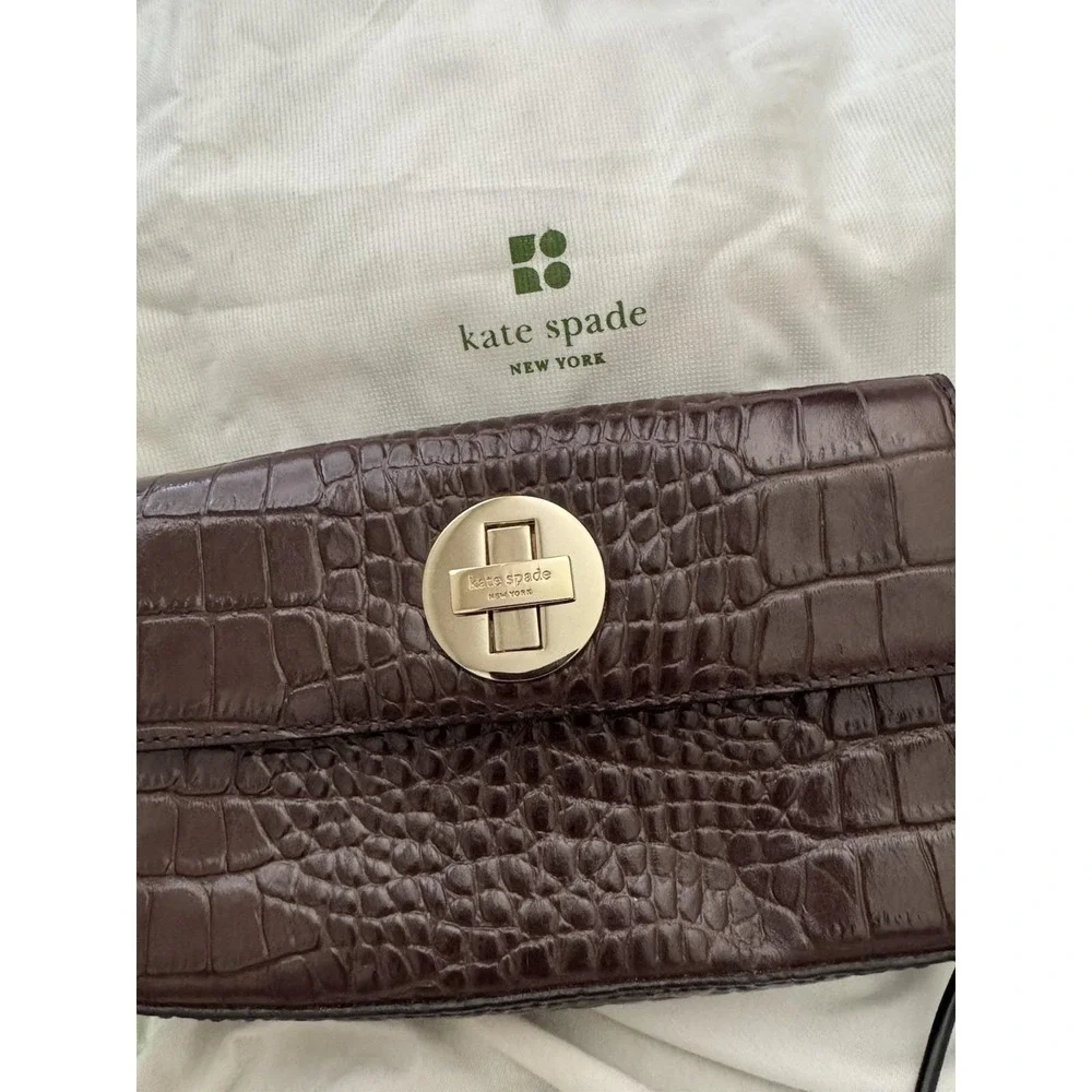 KATE SPADE NY Croc Embossed Cyndy Brown leather turn lock wallet Wrist Clutch